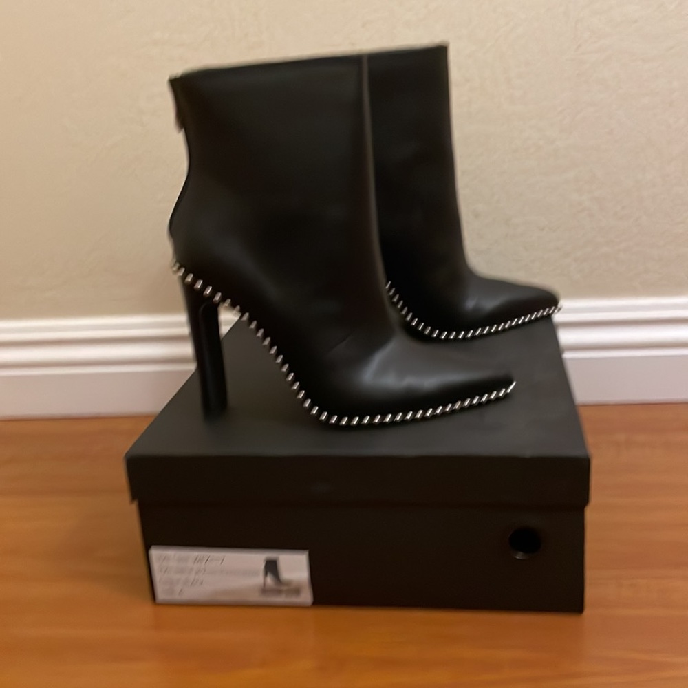 Brand New White Fox Booties